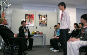 新人研修　新日本プロレスリング真壁刀義選手のプロレス研修