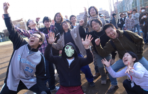 野球大会　優勝商品をかけ真剣勝負！？